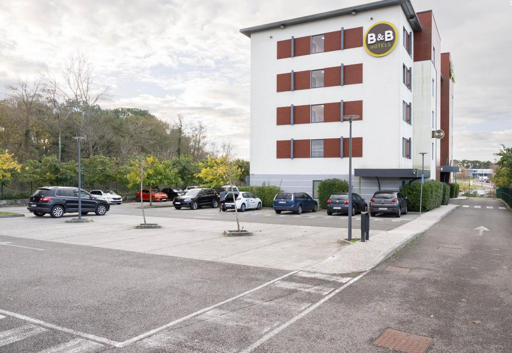 B&B Hotel Bayonne Тарно Экстерьер фото