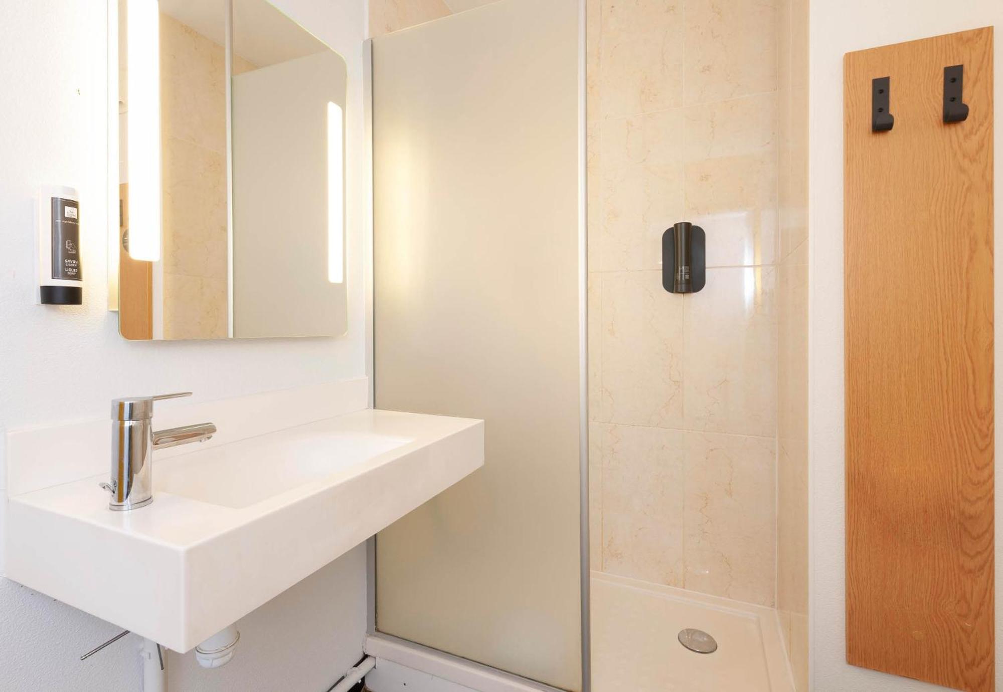 B&B Hotel Bayonne Тарно Экстерьер фото