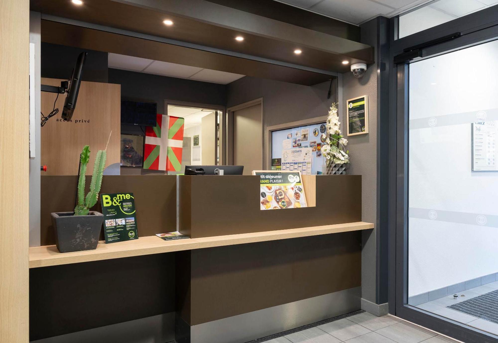 B&B Hotel Bayonne Тарно Экстерьер фото